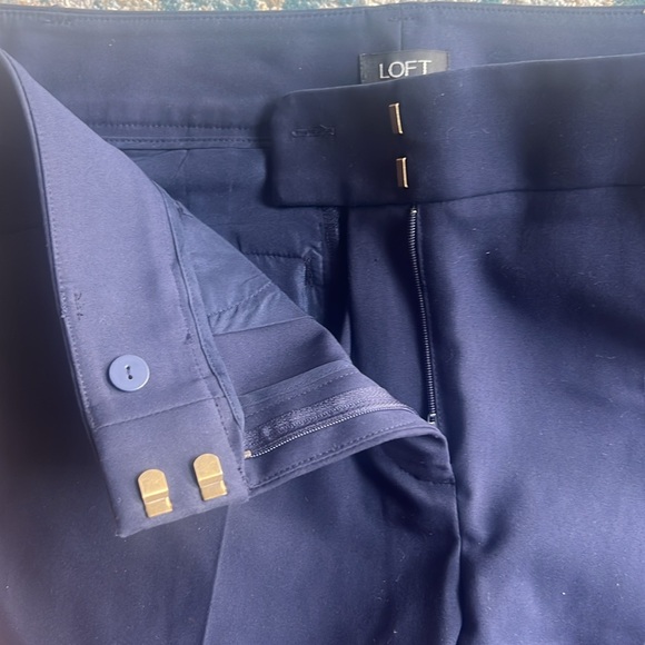 Women’s Pants - Picture 3 of 5